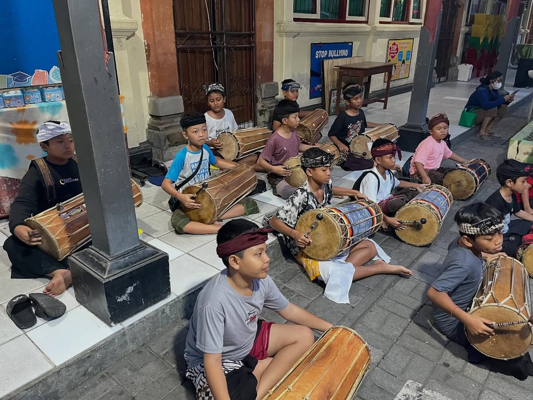 Sewa Gamelan Gong Suling + Penabuh